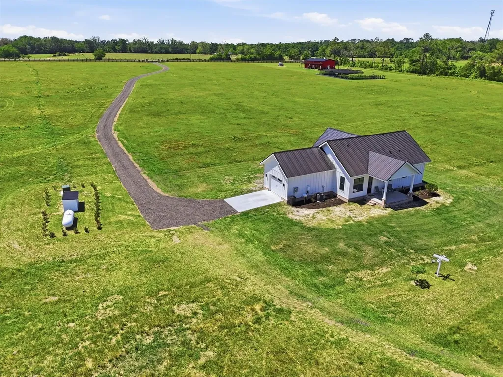 18605 NW County Road 235a Alachua FL 32615