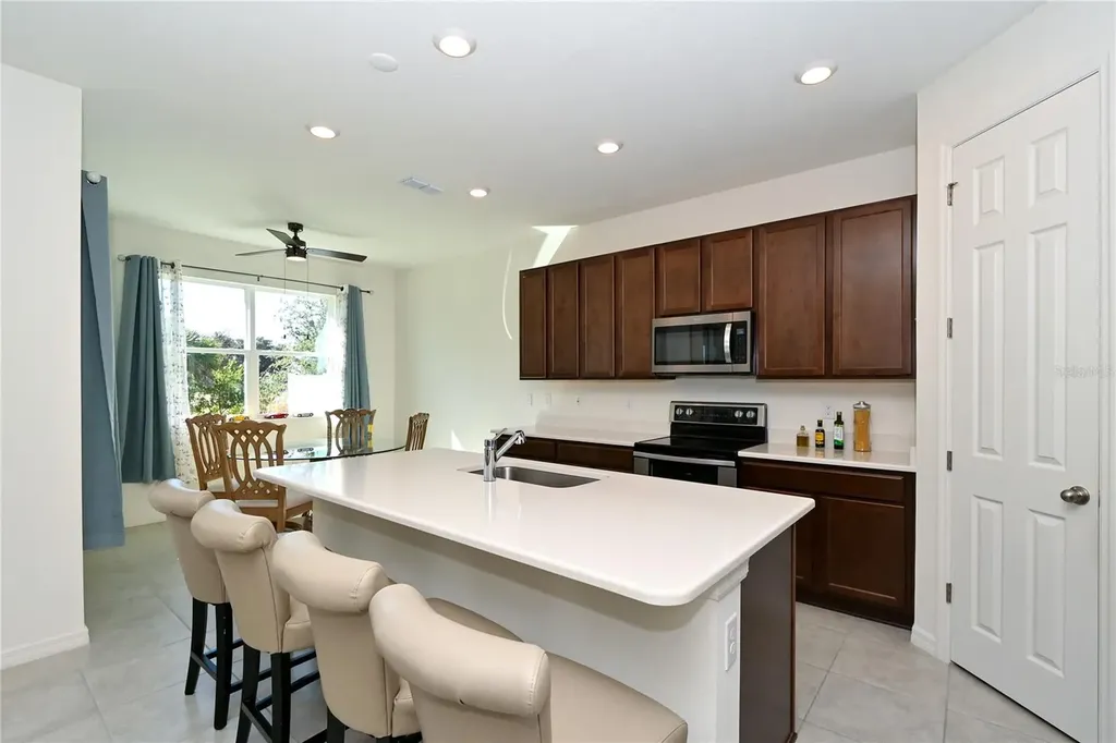 3551 74th Avenue Circle E Sarasota FL 34243
