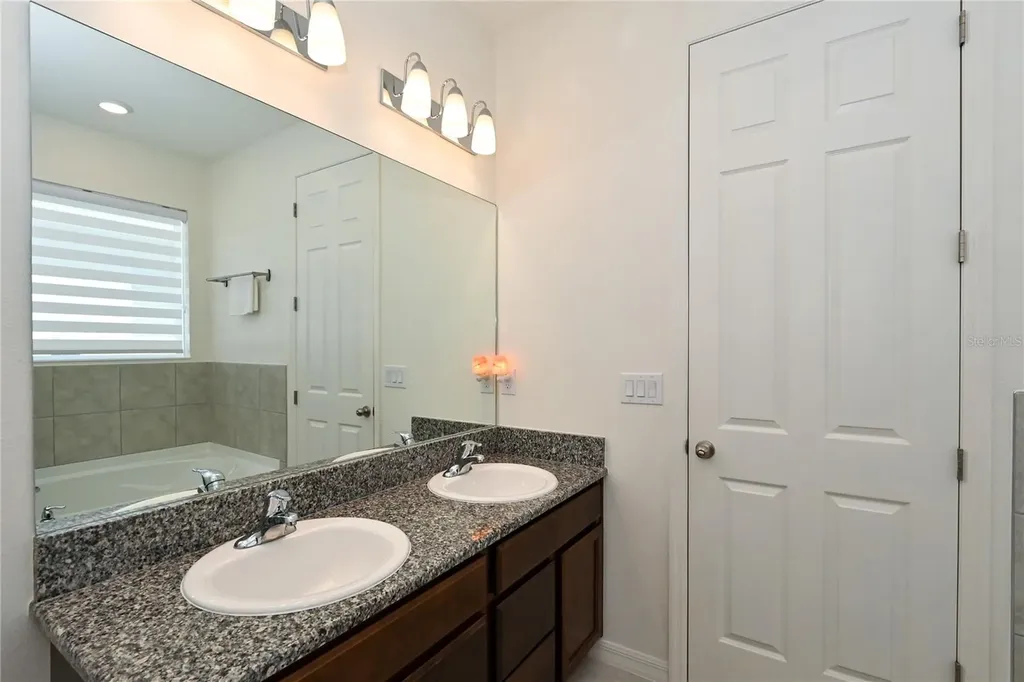 3551 74th Avenue Circle E Sarasota FL 34243