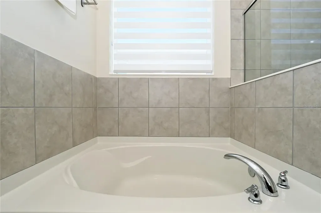 3551 74th Avenue Circle E Sarasota FL 34243