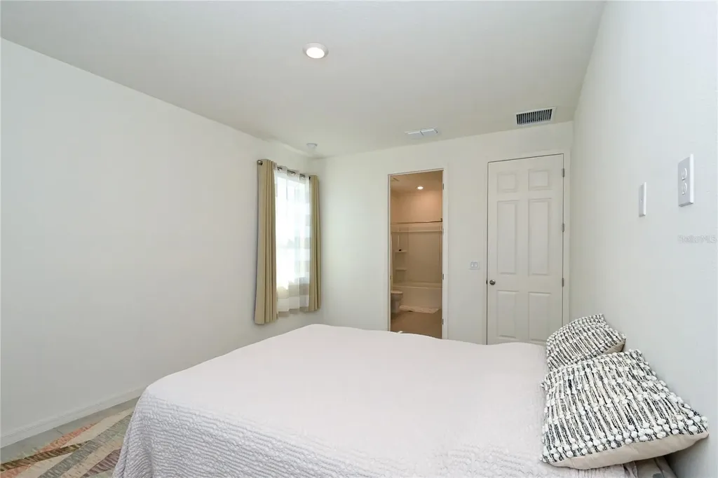 3551 74th Avenue Circle E Sarasota FL 34243