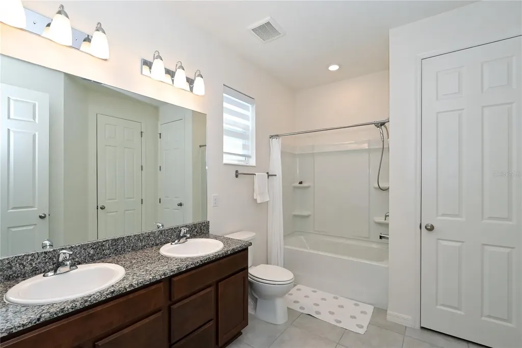 3551 74th Avenue Circle E Sarasota FL 34243