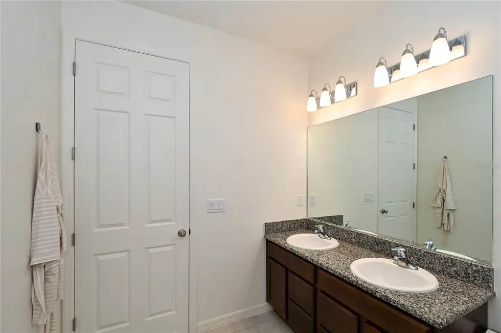 3551 74th Avenue Circle E Sarasota FL 34243