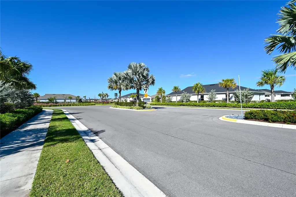 3551 74th Avenue Circle E Sarasota FL 34243