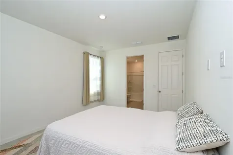 3551 74th Avenue Circle E Sarasota FL 34243