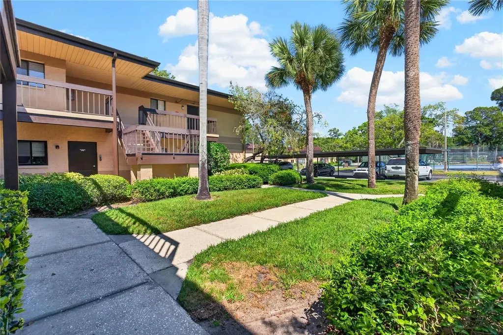 2691 Sabal Springs Circle Clearwater FL 33761
