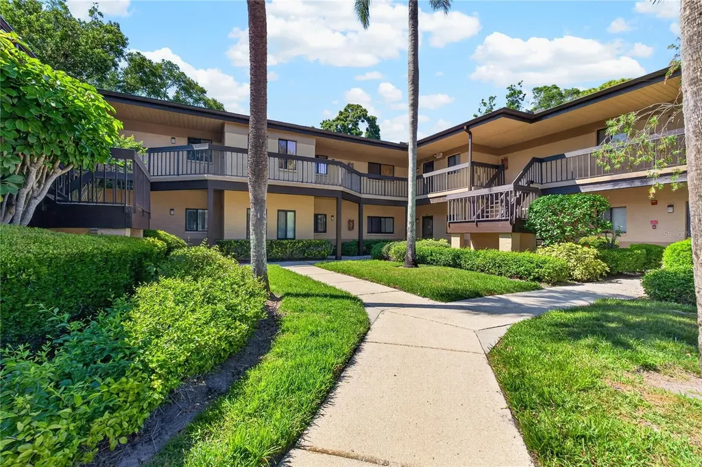 2691 Sabal Springs Circle Clearwater FL 33761