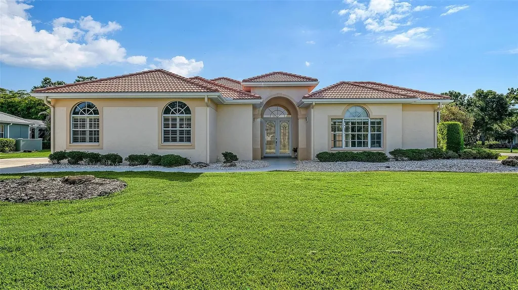 3295 Alex Findlay Place Sarasota FL 34240