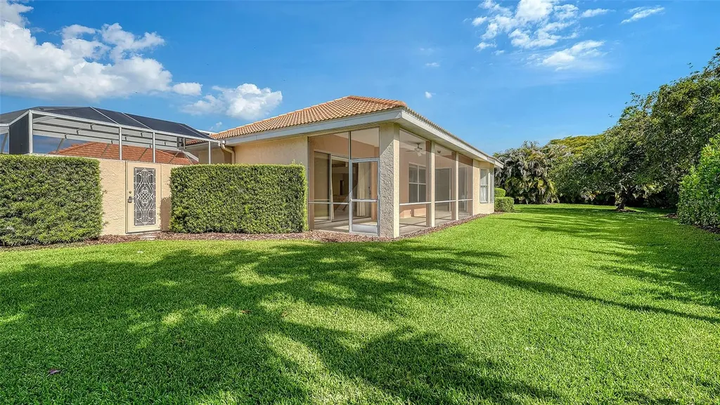 3295 Alex Findlay Place Sarasota FL 34240