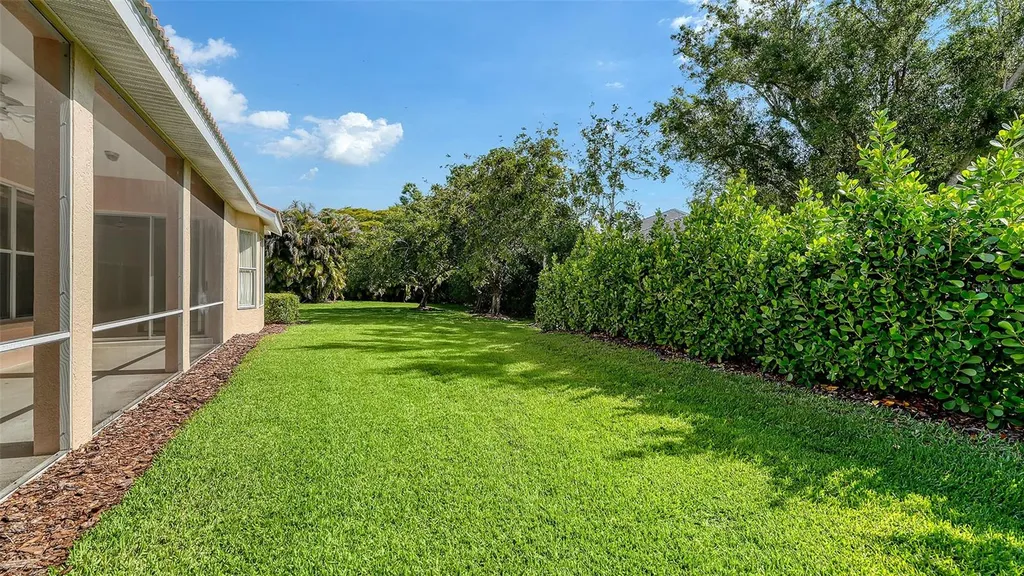 3295 Alex Findlay Place Sarasota FL 34240