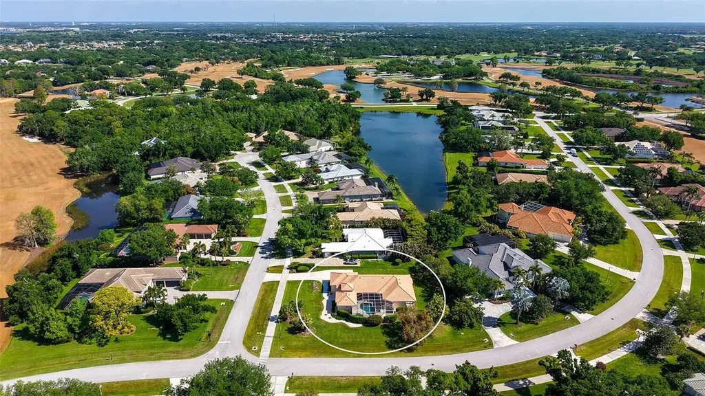 3295 Alex Findlay Place Sarasota FL 34240