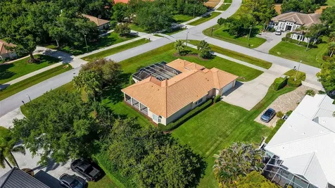 3295 Alex Findlay Place Sarasota FL 34240