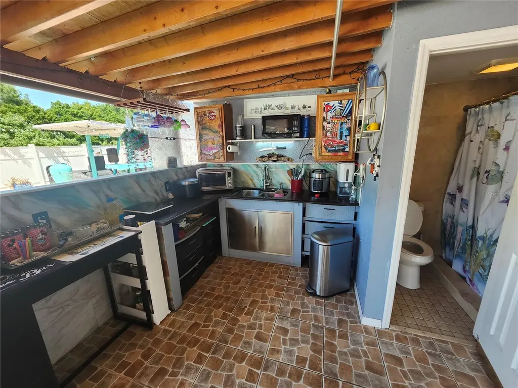 7023 Fountain Avenue Tampa FL 33634
