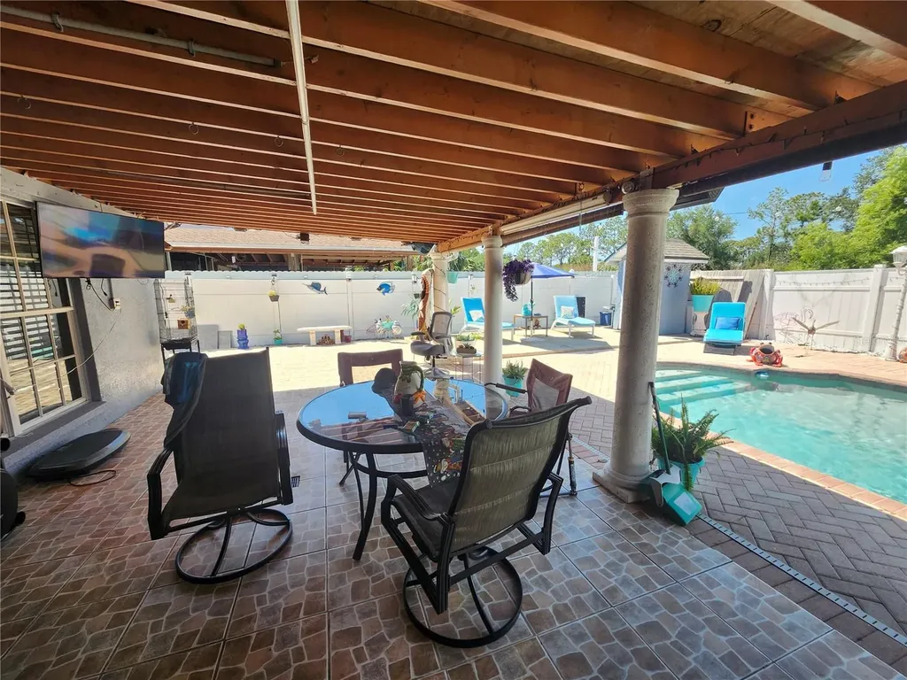 7023 Fountain Avenue Tampa FL 33634