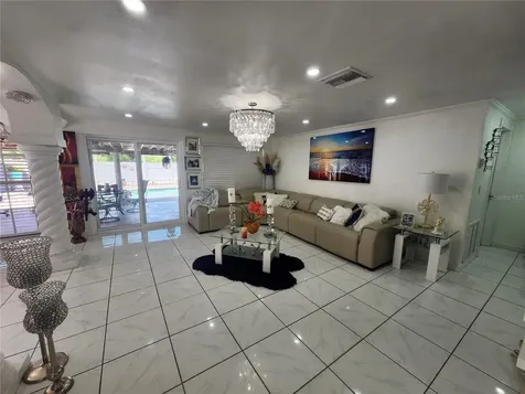 7023 Fountain Avenue Tampa FL 33634