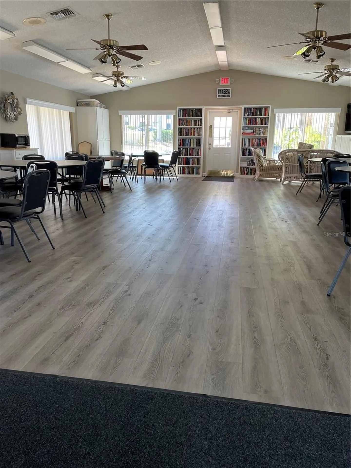2688 Pine Ridge Way N Palm Harbor FL 34684
