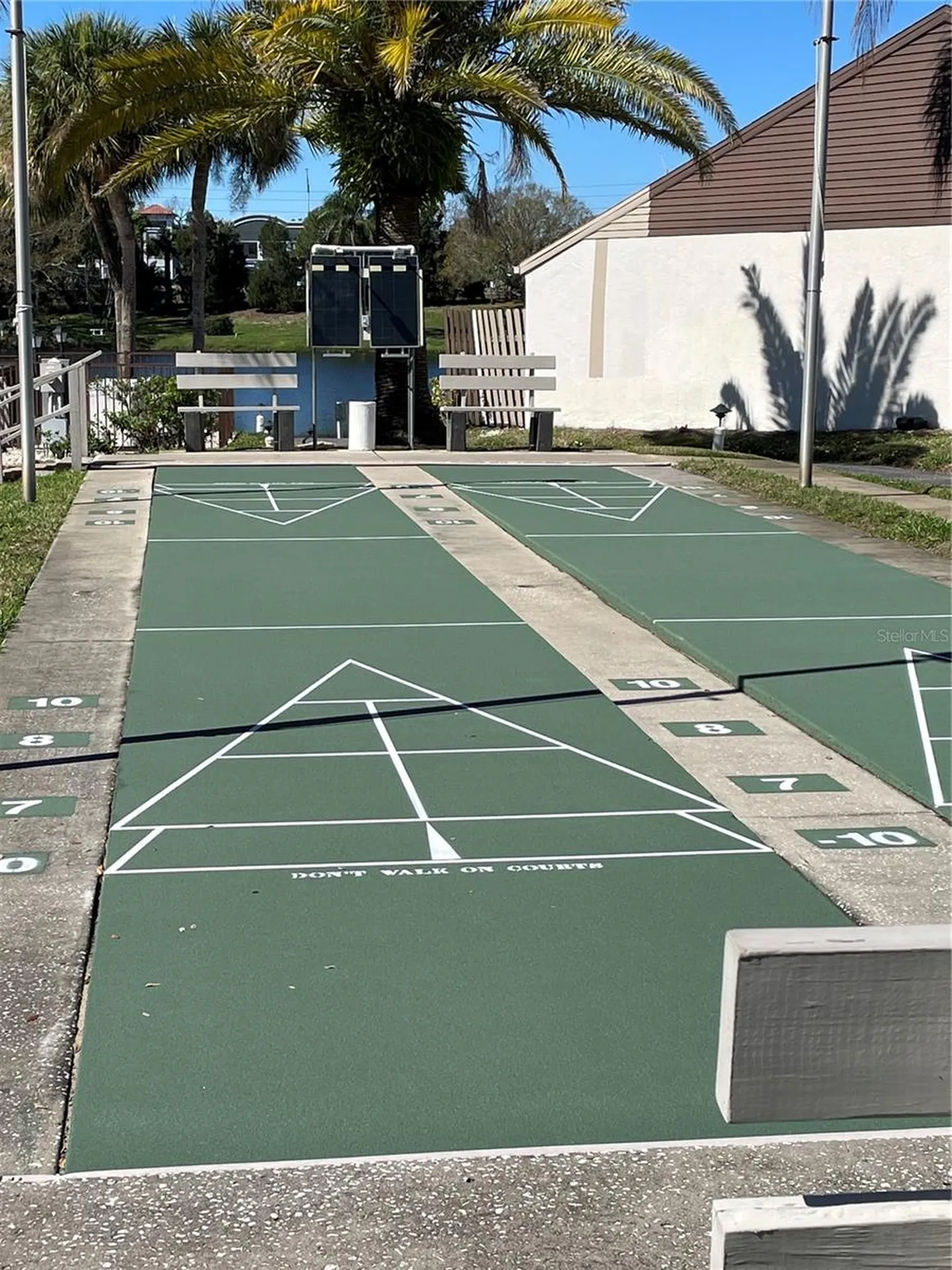 2688 Pine Ridge Way N Palm Harbor FL 34684