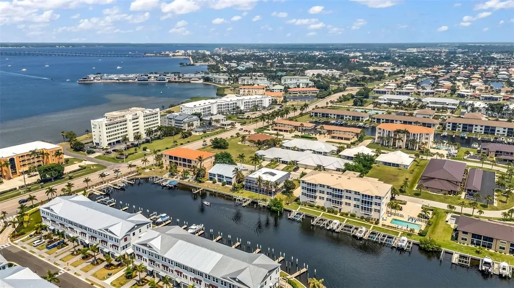 276 Lewis Circle Punta Gorda FL 33950