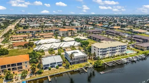 276 Lewis Circle Punta Gorda FL 33950