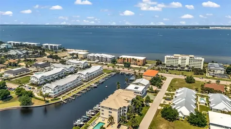 276 Lewis Circle Punta Gorda FL 33950