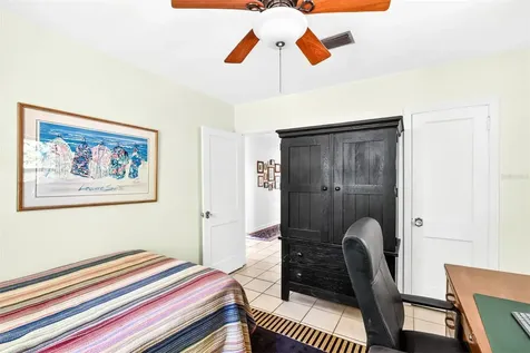 1006 NE 12th Avenue Gainesville FL 32601