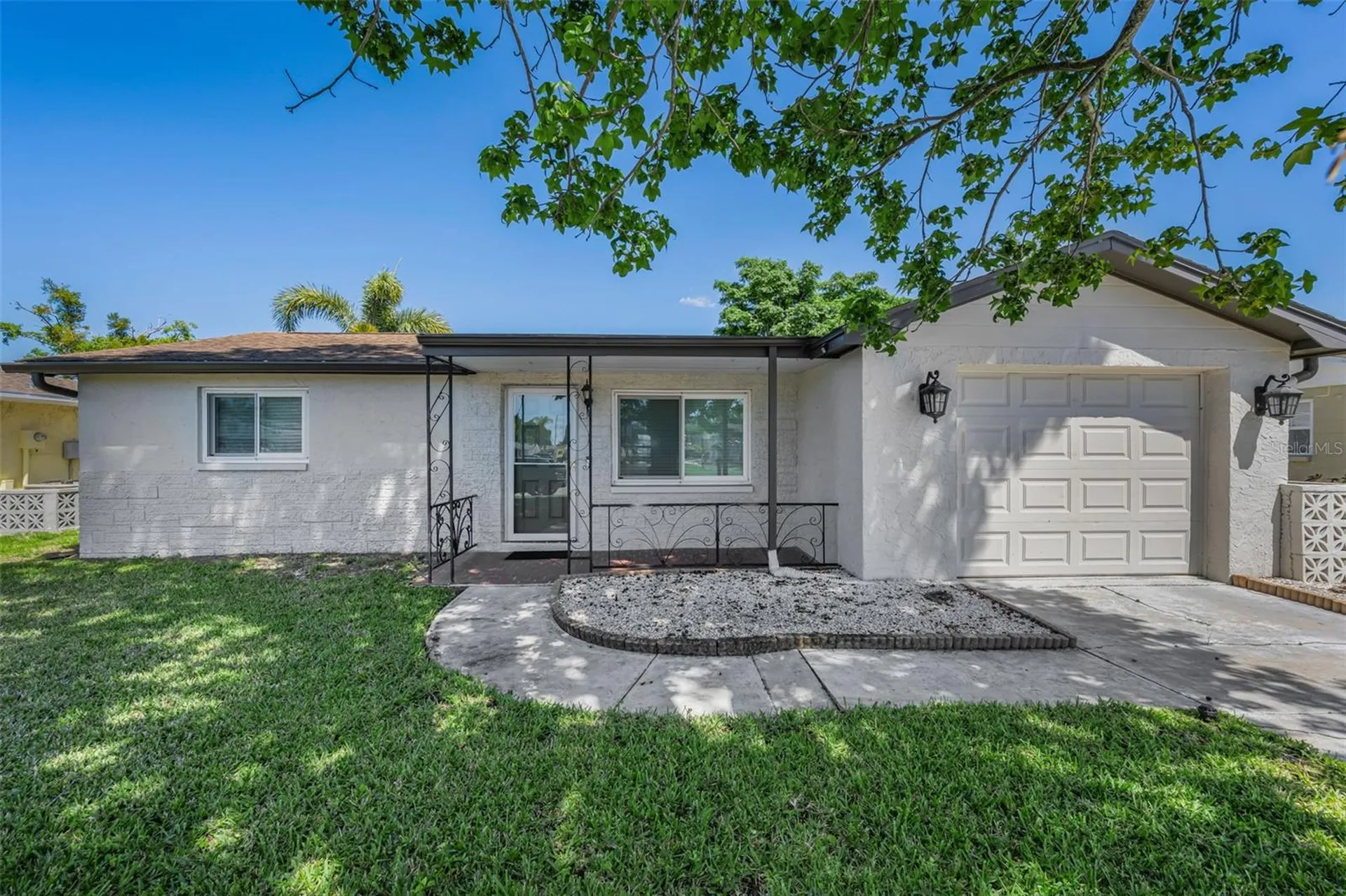 1184 Chelsea Lane Holiday FL 34691