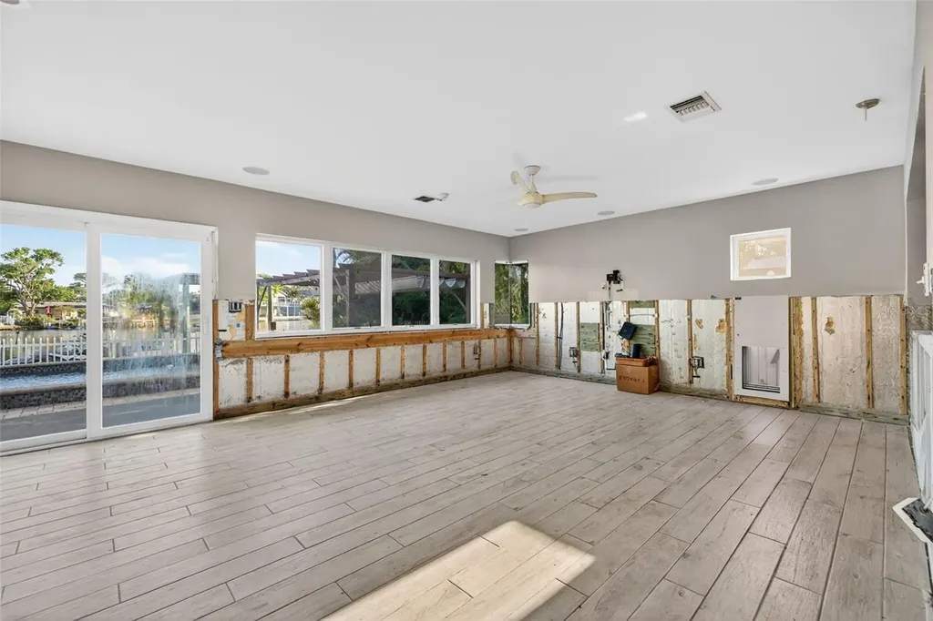 316 89th Avenue NE St Petersburg FL 33702