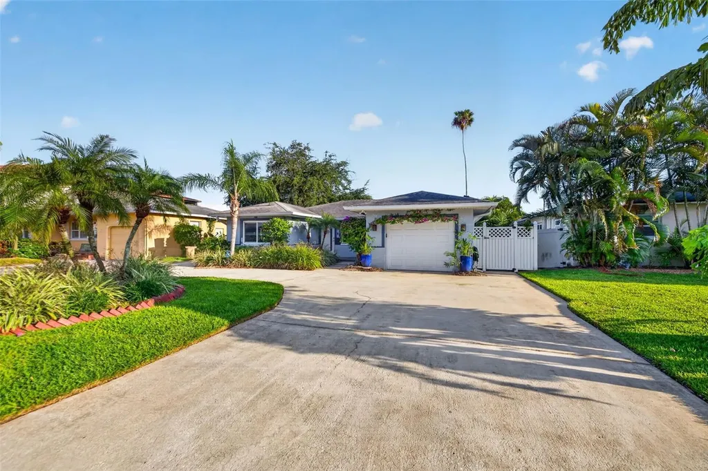 316 89th Avenue NE St Petersburg FL 33702