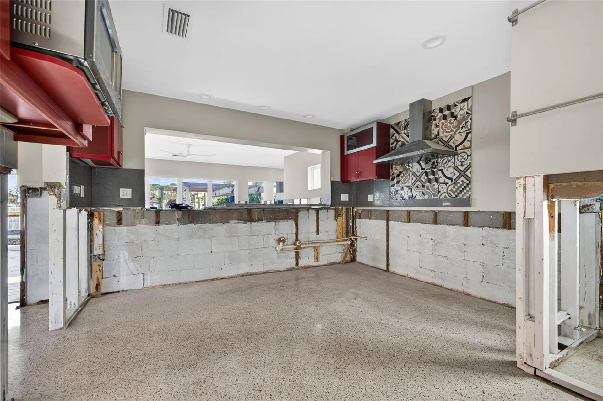 316 89th Avenue NE St Petersburg FL 33702