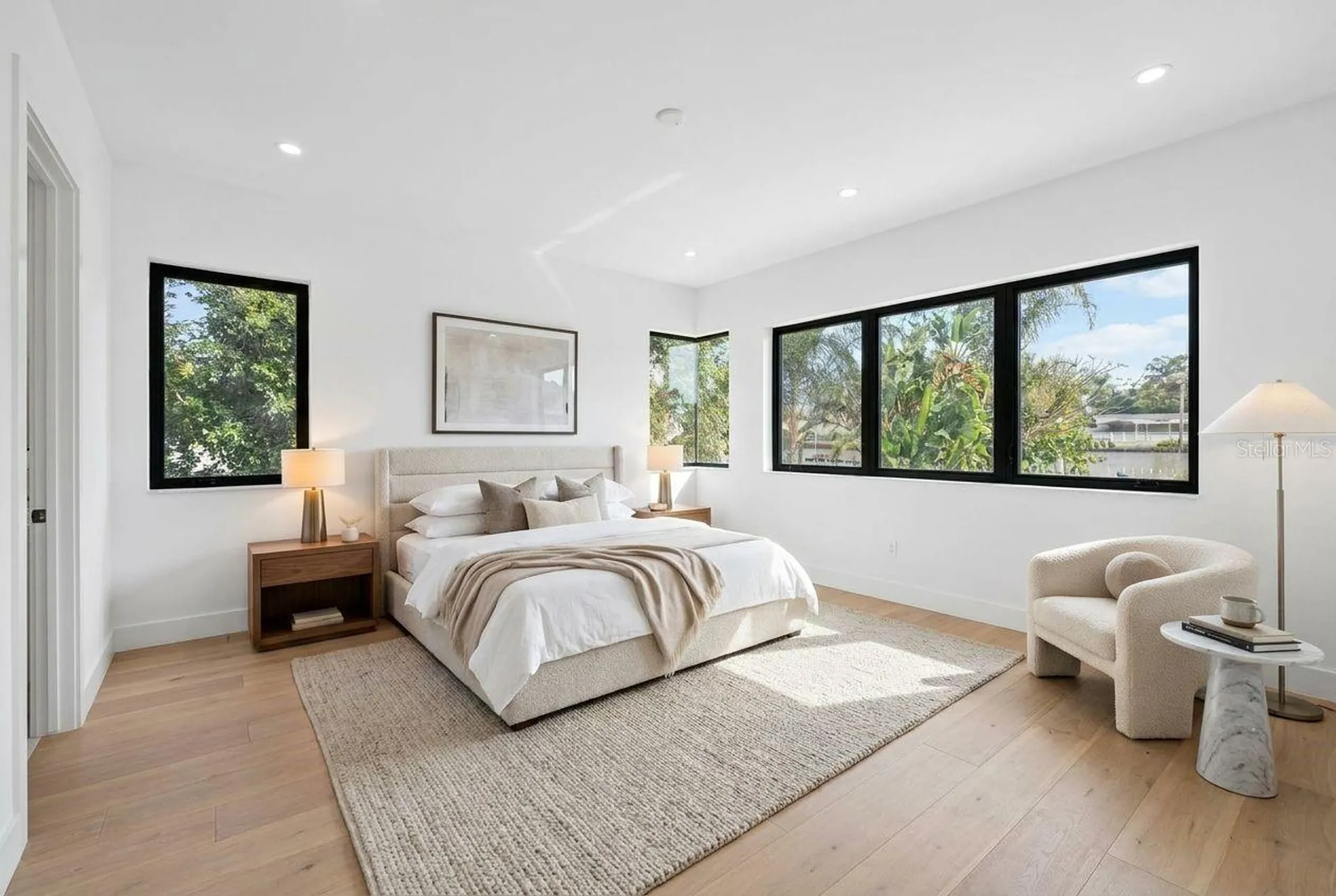 316 89th Avenue NE St Petersburg FL 33702