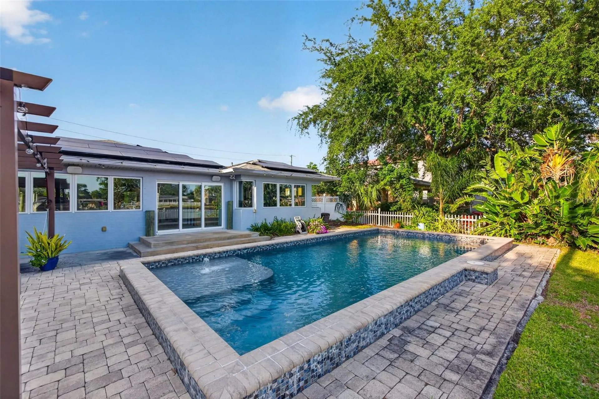 316 89th Avenue NE St Petersburg FL 33702