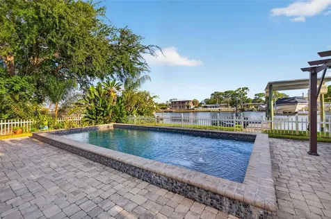 316 89th Avenue NE St Petersburg FL 33702