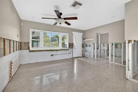 316 89th Avenue NE St Petersburg FL 33702
