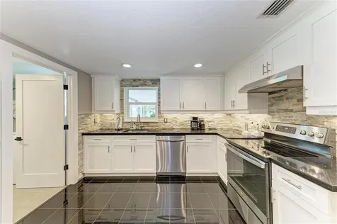5535 25th Street W Bradenton FL 34207