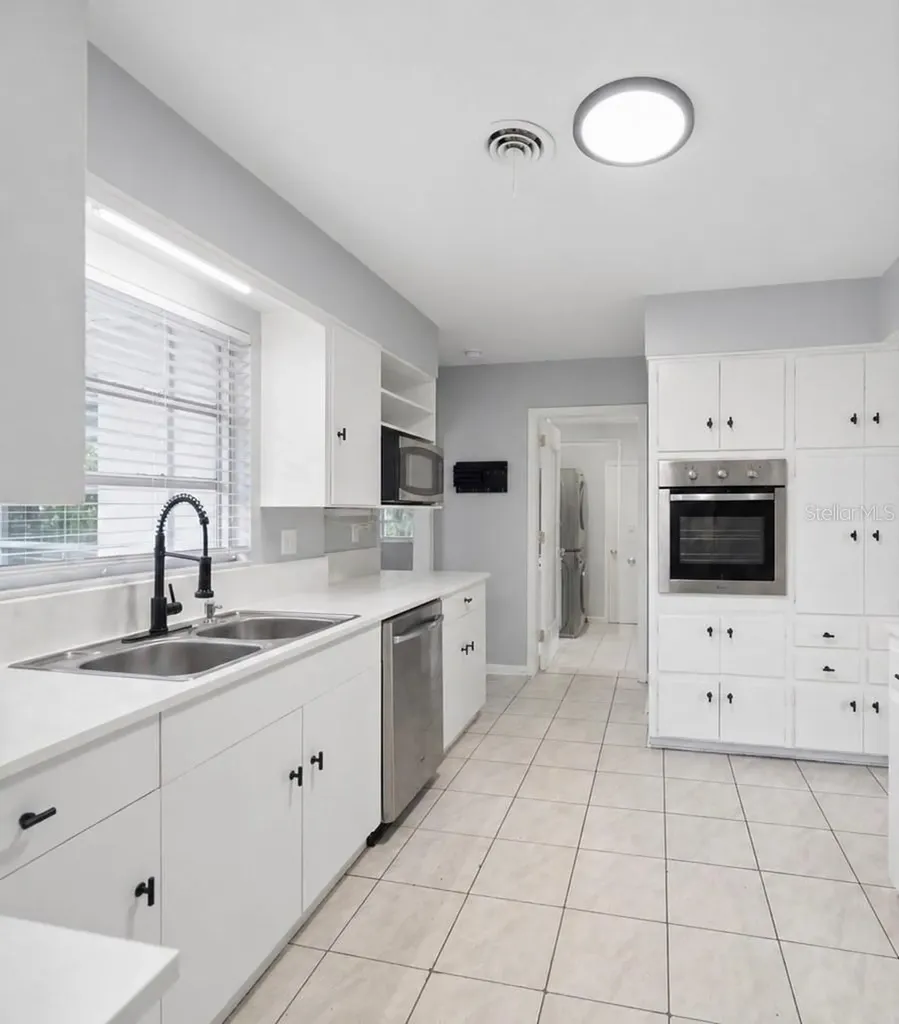 606 Briarcliffe Street Sanford FL 32773