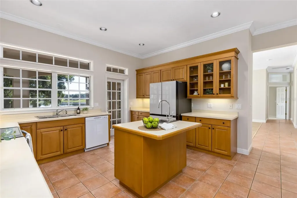 2054 Sawgrass Drive Apopka FL 32712
