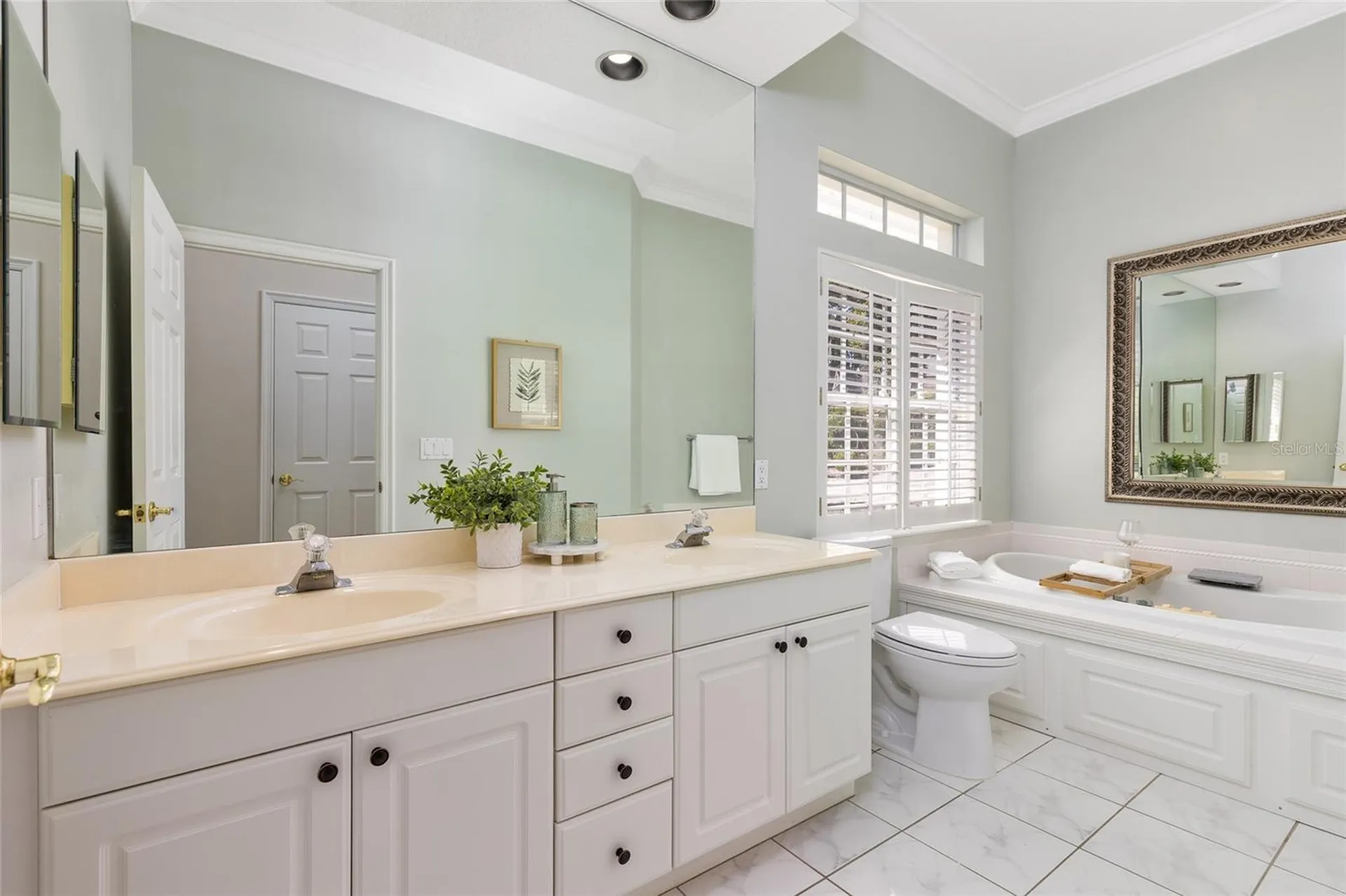 2054 Sawgrass Drive Apopka FL 32712