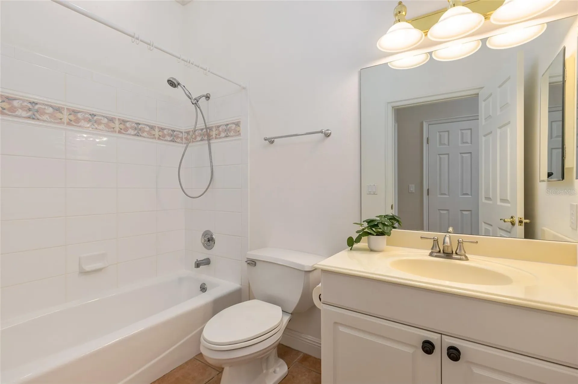 2054 Sawgrass Drive Apopka FL 32712