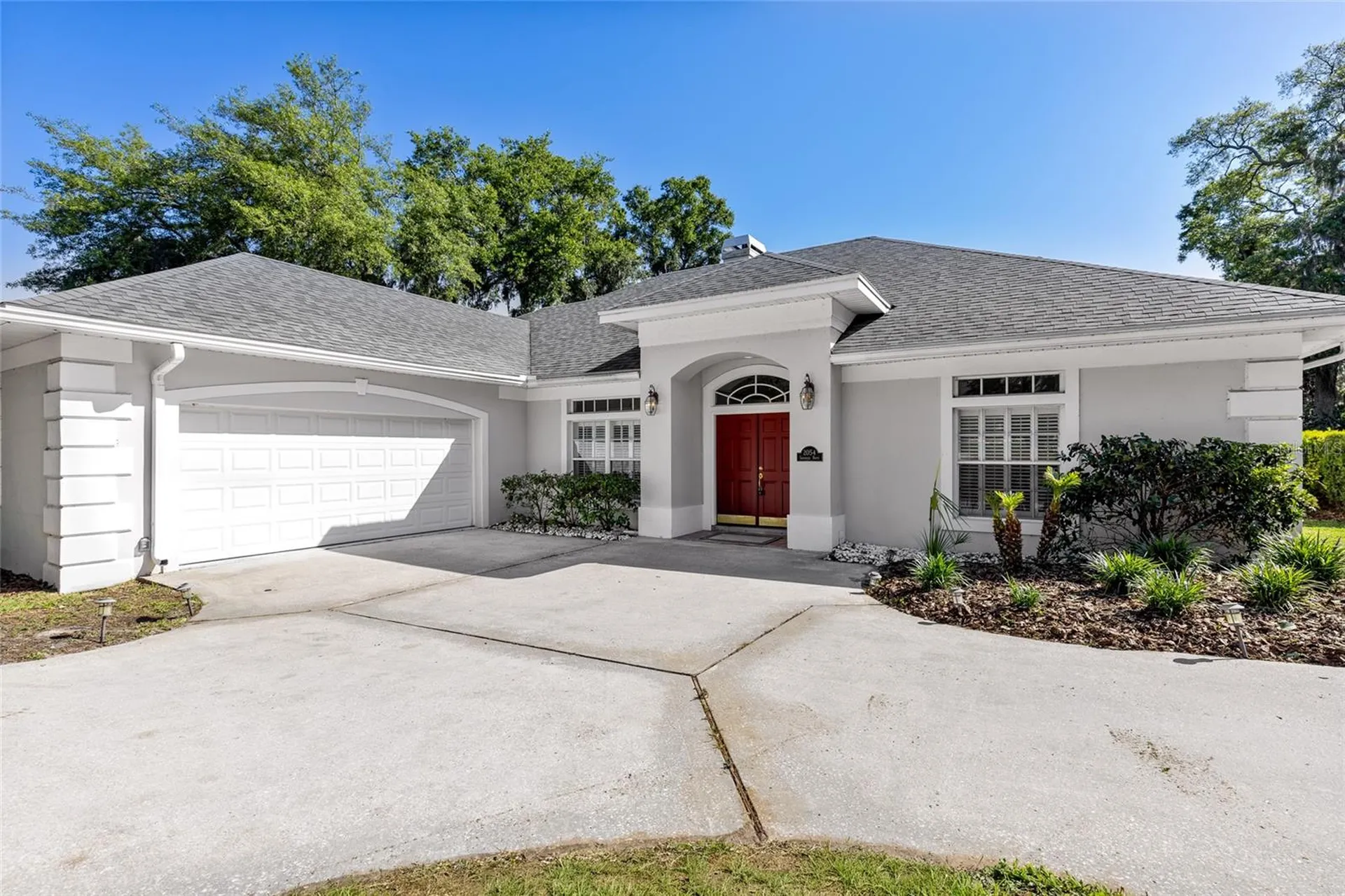 2054 Sawgrass Drive Apopka FL 32712