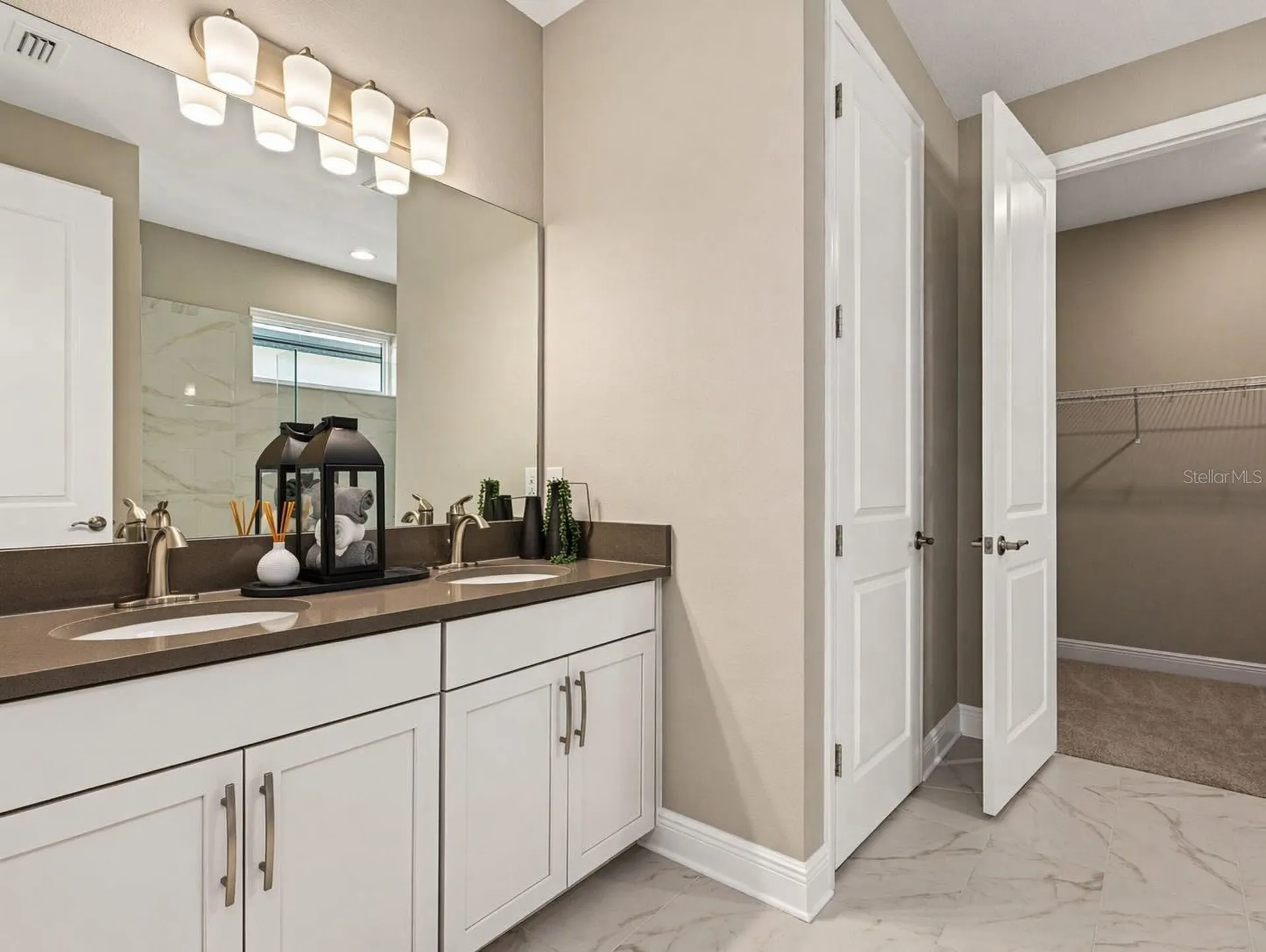 3557 Secluded Court Sarasota FL 34240