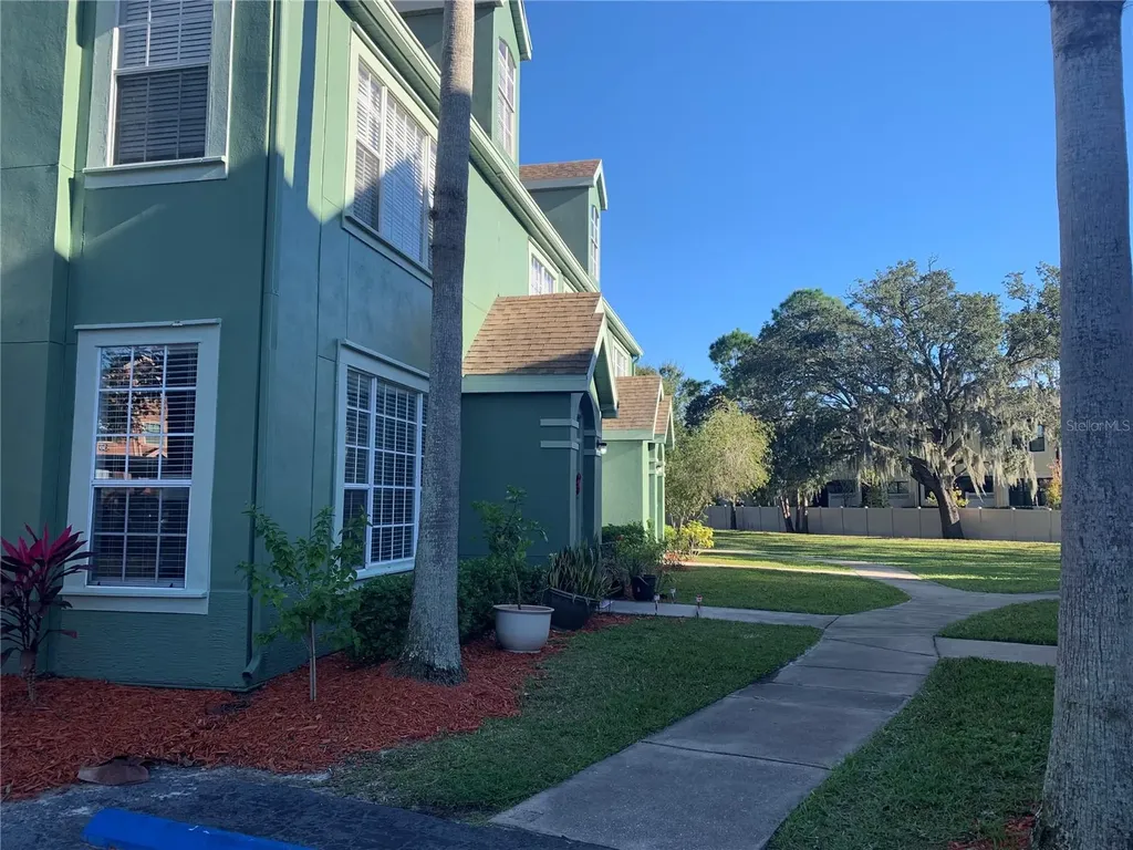 10416 White Lake Court Tampa FL 33626