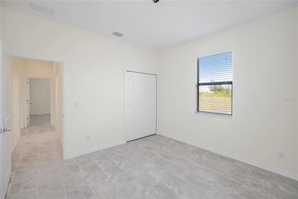 2102 NW 6th Place Cape Coral FL 33993