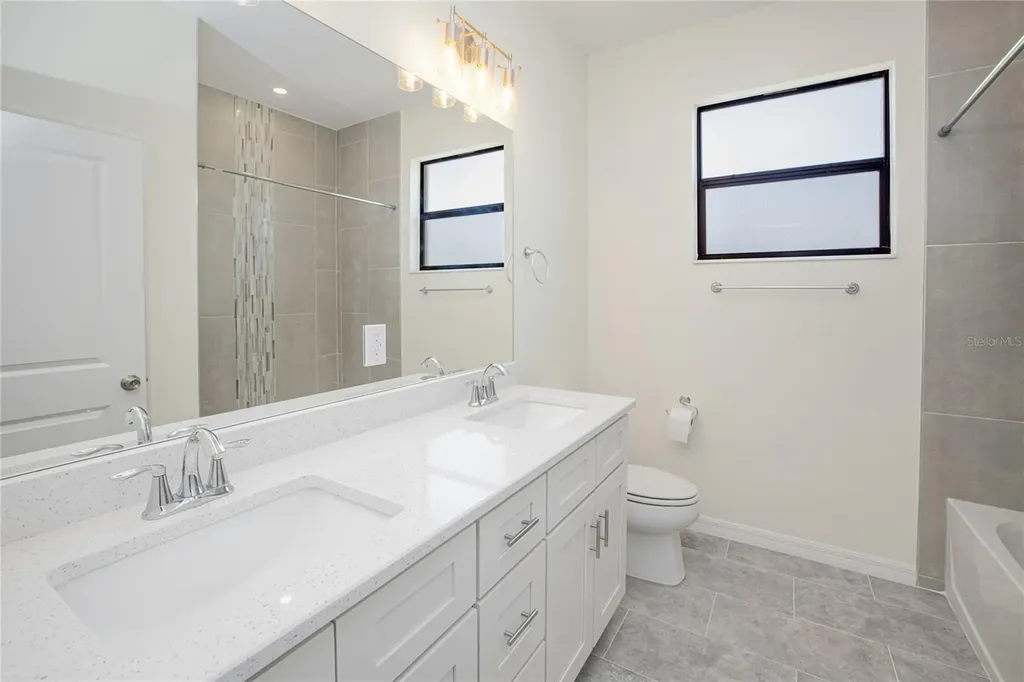 2102 NW 6th Place Cape Coral FL 33993