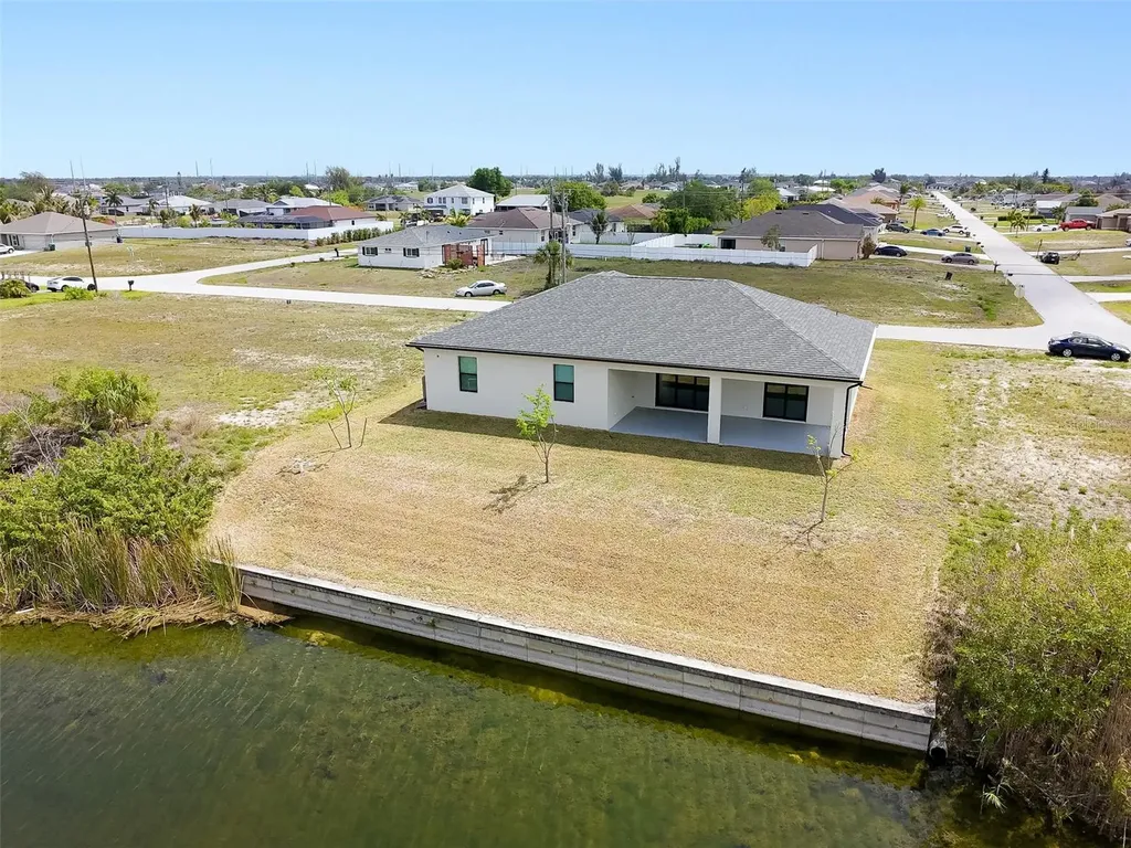 2102 NW 6th Place Cape Coral FL 33993