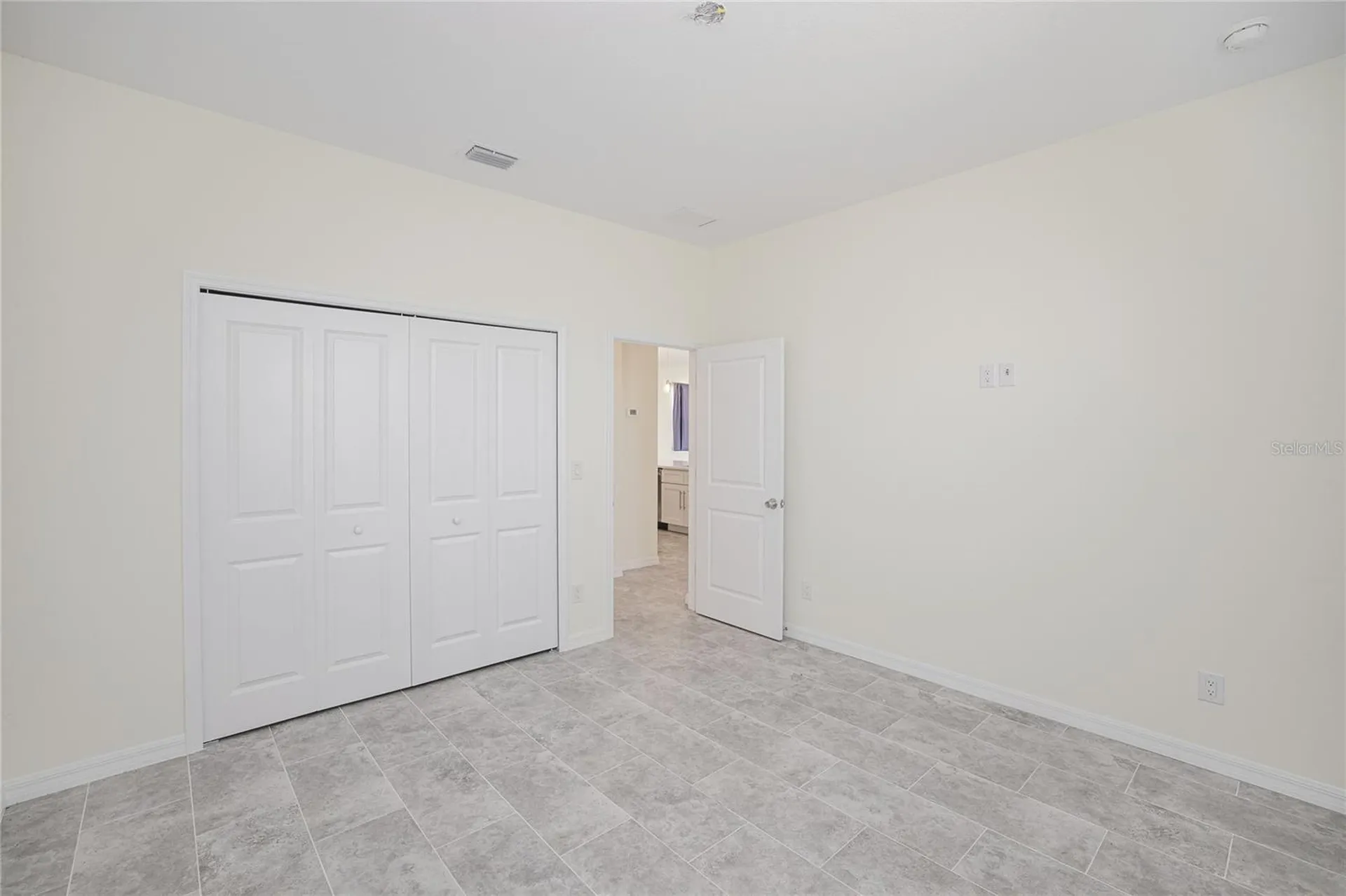 2102 NW 6th Place Cape Coral FL 33993