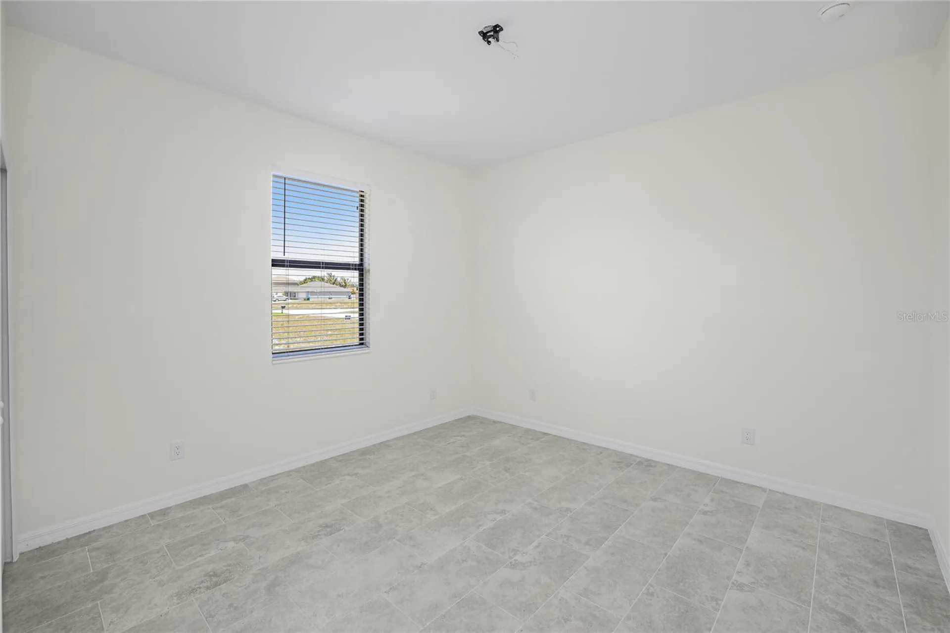 2102 NW 6th Place Cape Coral FL 33993
