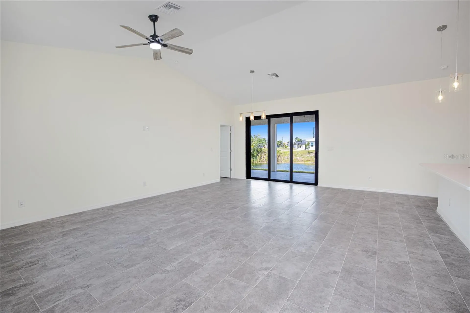 2102 NW 6th Place Cape Coral FL 33993