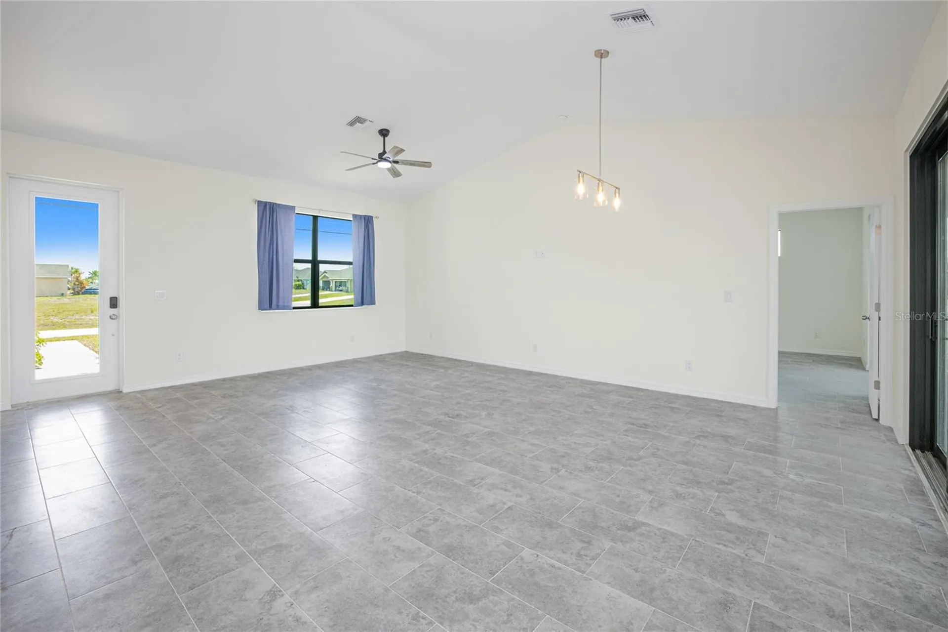 2102 NW 6th Place Cape Coral FL 33993