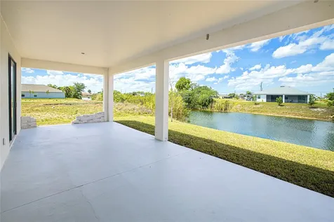 2102 NW 6th Place Cape Coral FL 33993