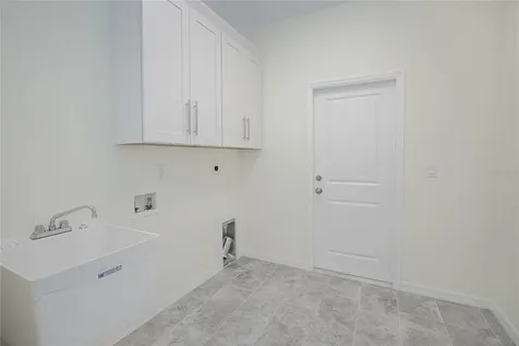 2102 NW 6th Place Cape Coral FL 33993
